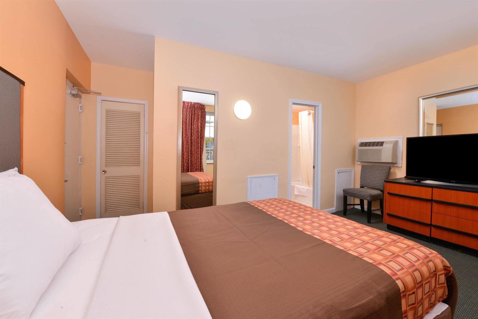 Media Inn & Suites المظهر الخارجي الصورة